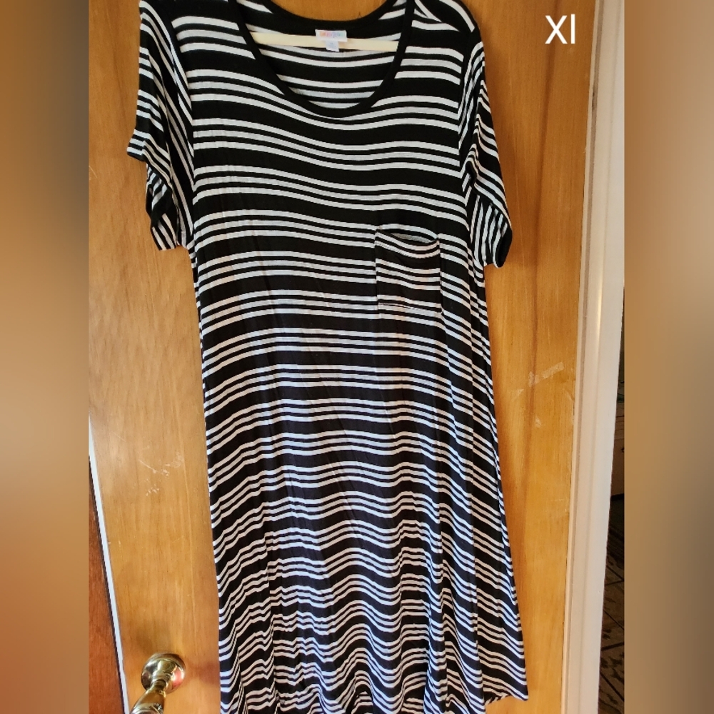 Lularoe carly dress
